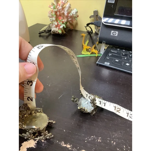 Vintage Tramp Art Filigree Metal Dollhouse Rocking & Straight Leg Chairs & Table - Picture 10 of 12